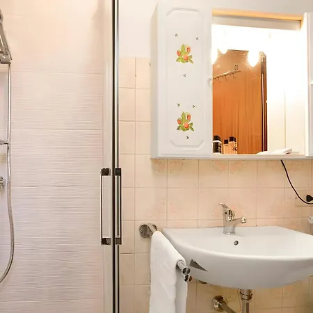 La Piccola Lami Apartamento Intra